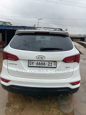 Hyundai Santa Fe 2017 White