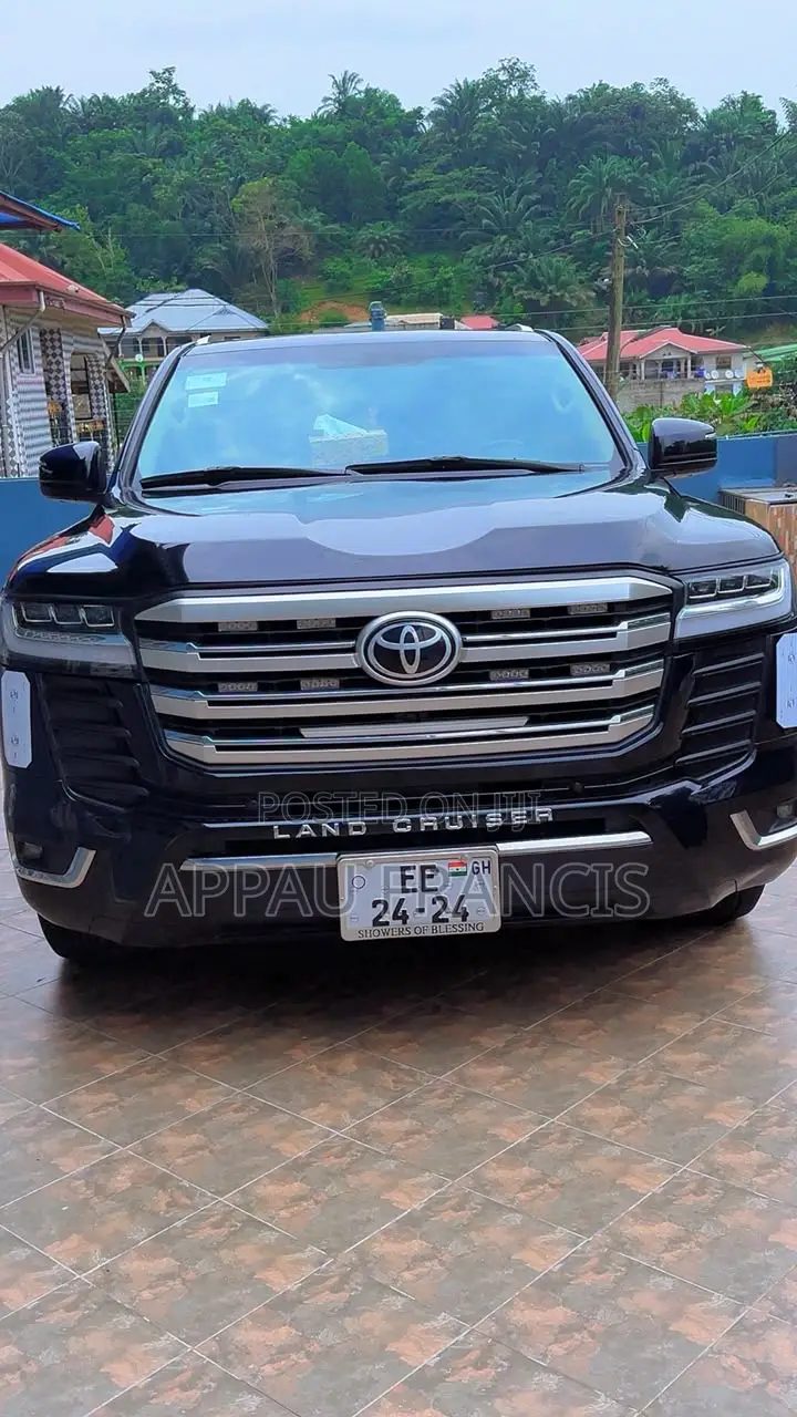 Toyota Land Cruiser 2022 Black