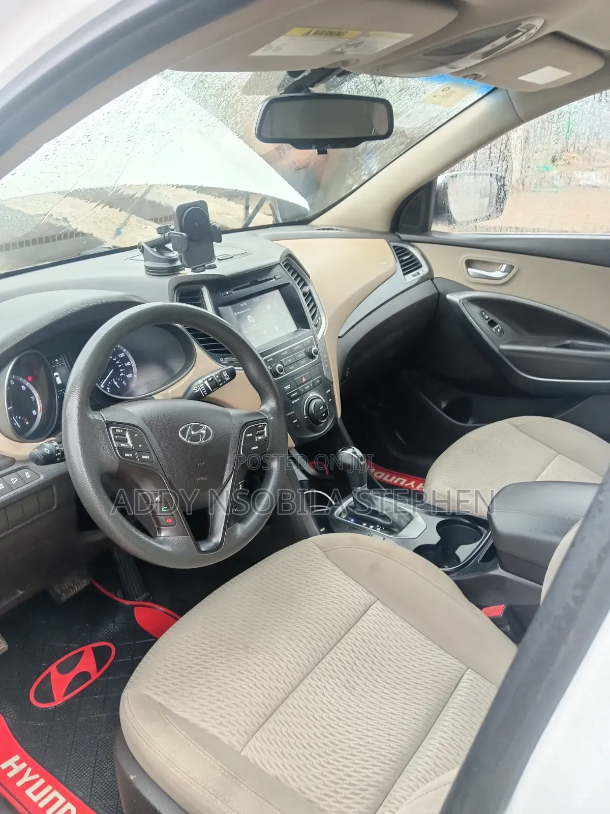 Hyundai Santa Fe 2017 White
