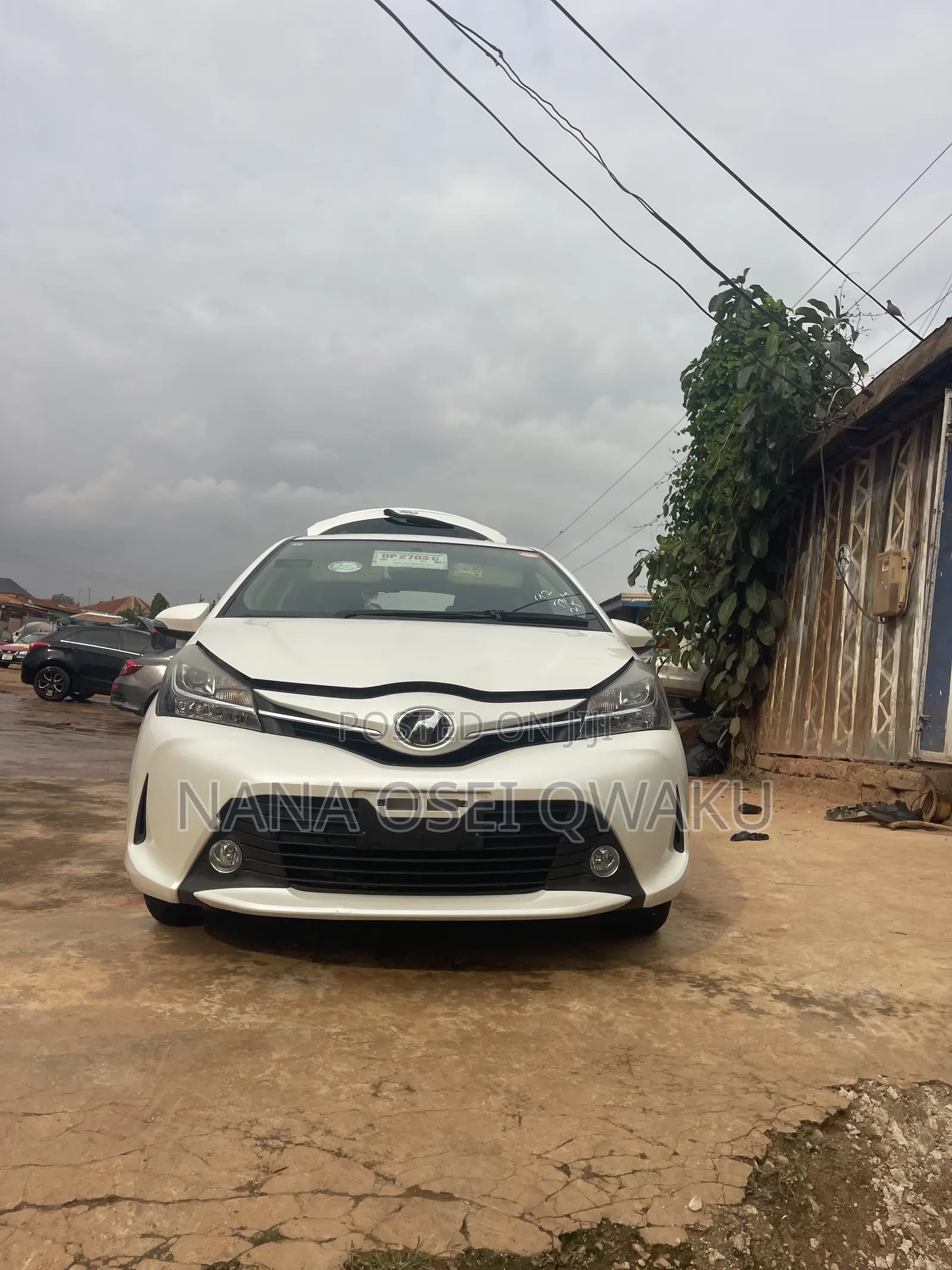 Toyota Vitz 1.3 AWD 3dr 2015 Pearl
