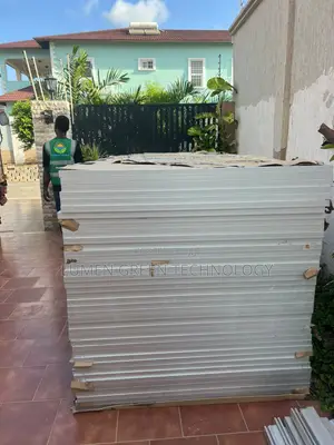 725w Bifacial Solar Panel