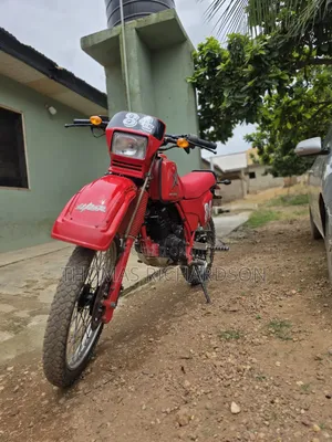 Honda XL 125 1980 Red