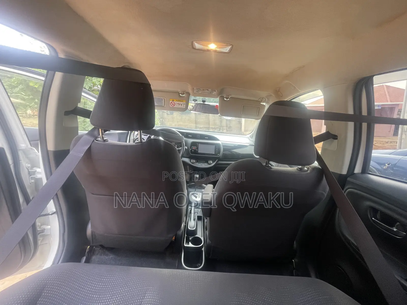 Toyota Vitz 1.3 AWD 3dr 2015 Pearl
