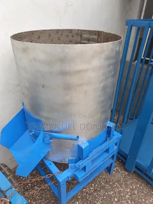 Cassava Peeling Machine