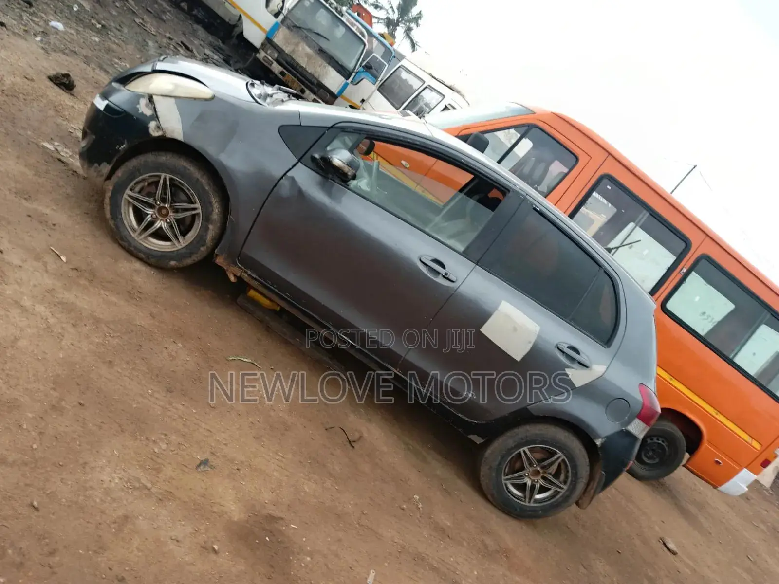 Toyota Vitz 2010 Gray