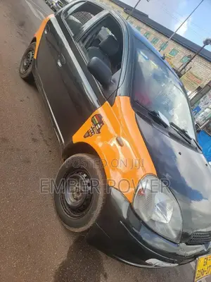 Toyota Yaris 2010 Black