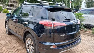 Toyota RAV4 2017