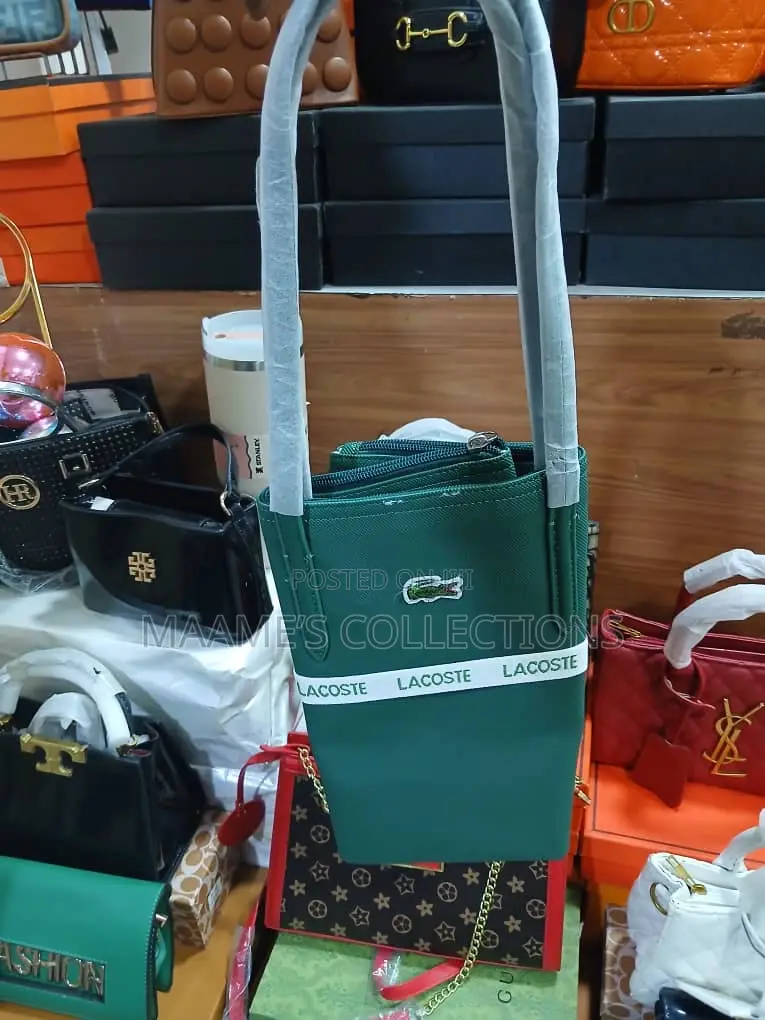 Lacoste Ladies Tote Handbag – Stylish Shoulder Bag