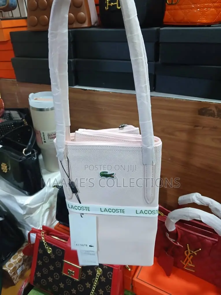 Lacoste Ladies Tote Handbag – Stylish Shoulder Bag
