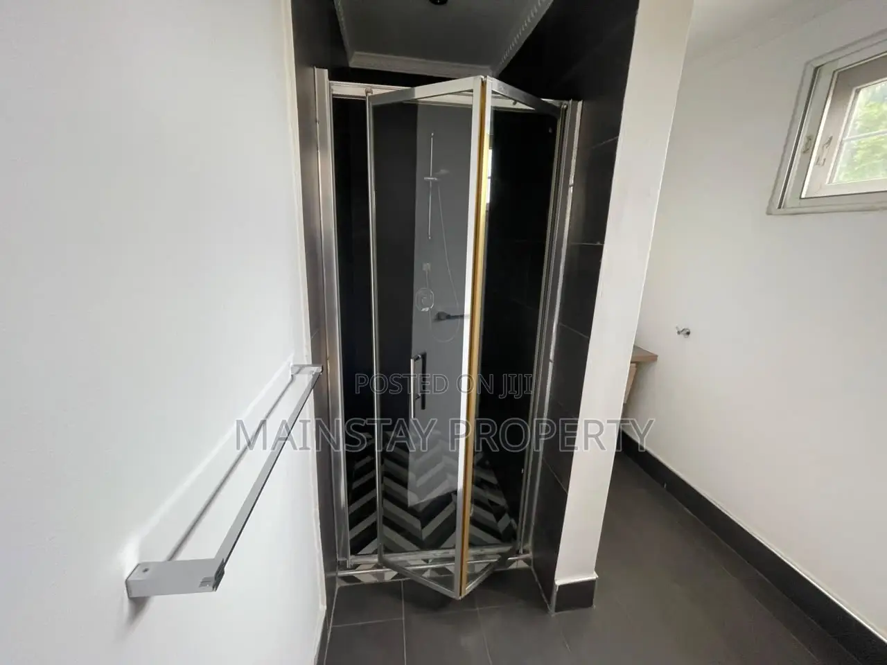 Furnished 4bdrm Townhouse / Terrace for rent