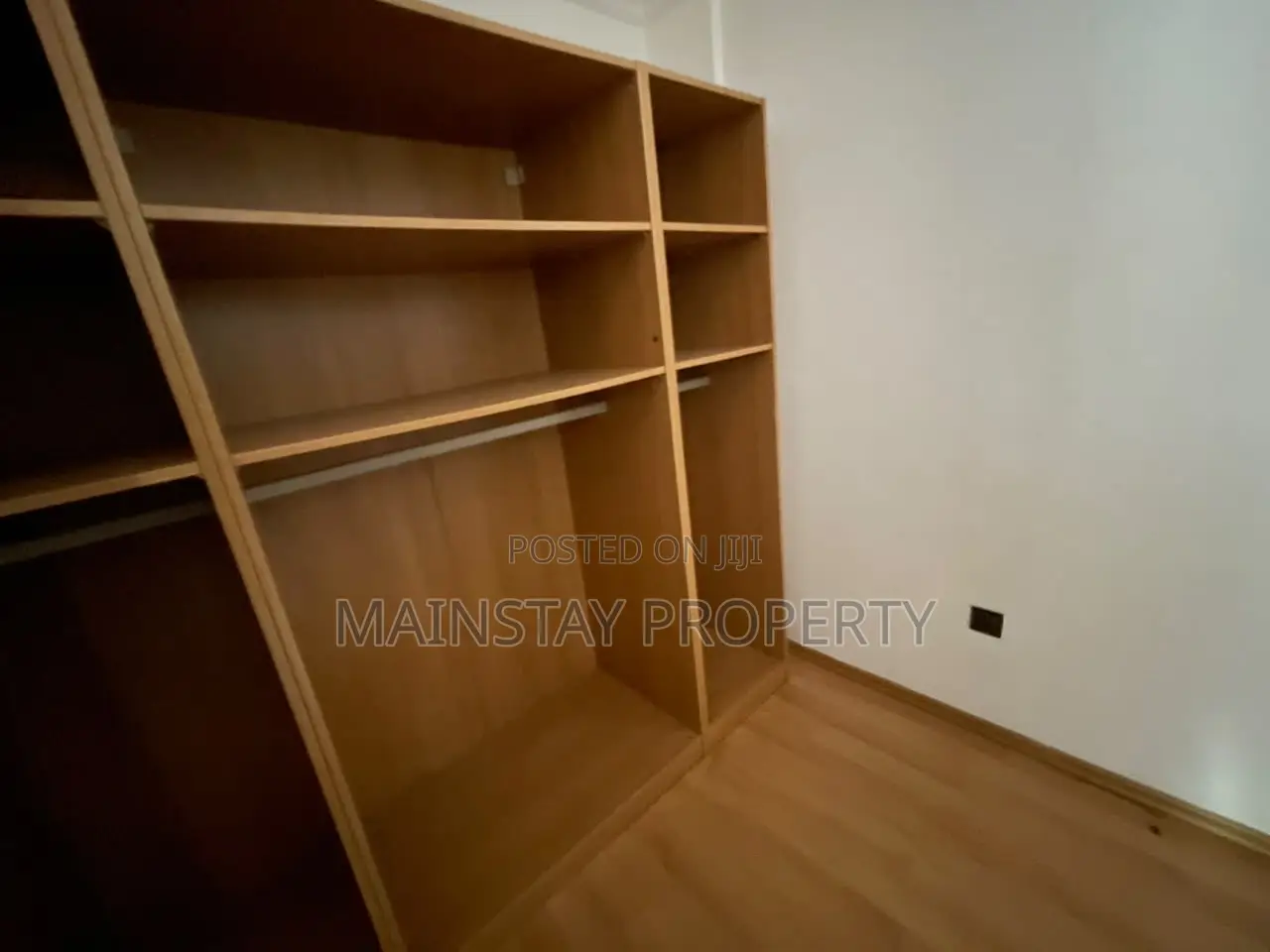 Furnished 4bdrm Townhouse / Terrace for rent
