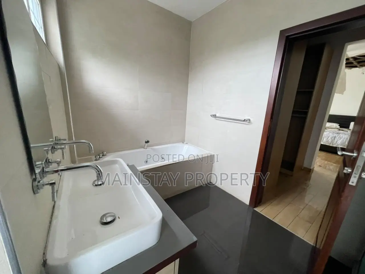 Furnished 4bdrm Townhouse / Terrace for rent