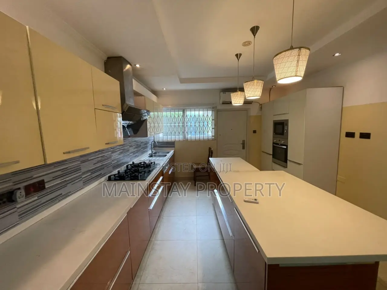 Furnished 4bdrm Townhouse / Terrace for rent