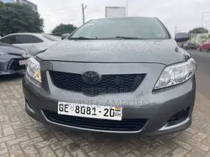 Toyota Corolla LE 4dr Sedan (1.8L 4cyl 4A) 2010 Gray