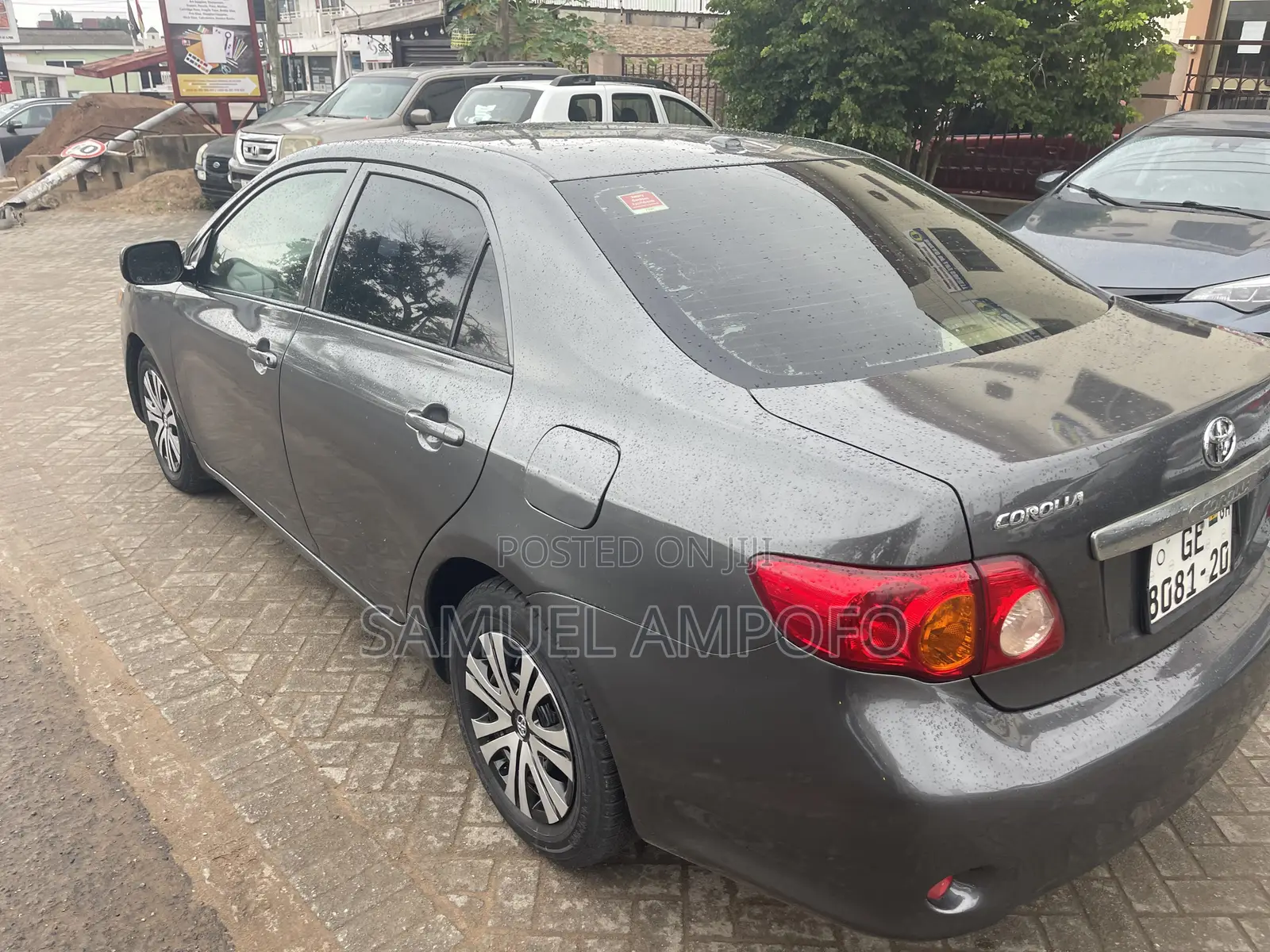 Toyota Corolla LE 4dr Sedan (1.8L 4cyl 4A) 2010 Gray