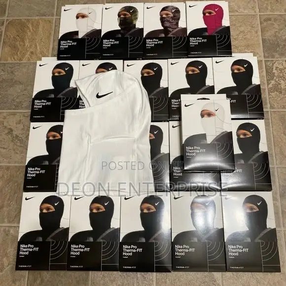 Nike Pro Therma-Fit Hood