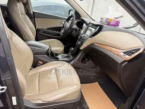 Hyundai Santa Fe Limited 4dr SUV (3.3L 6cyl 6A) 2015 Gray