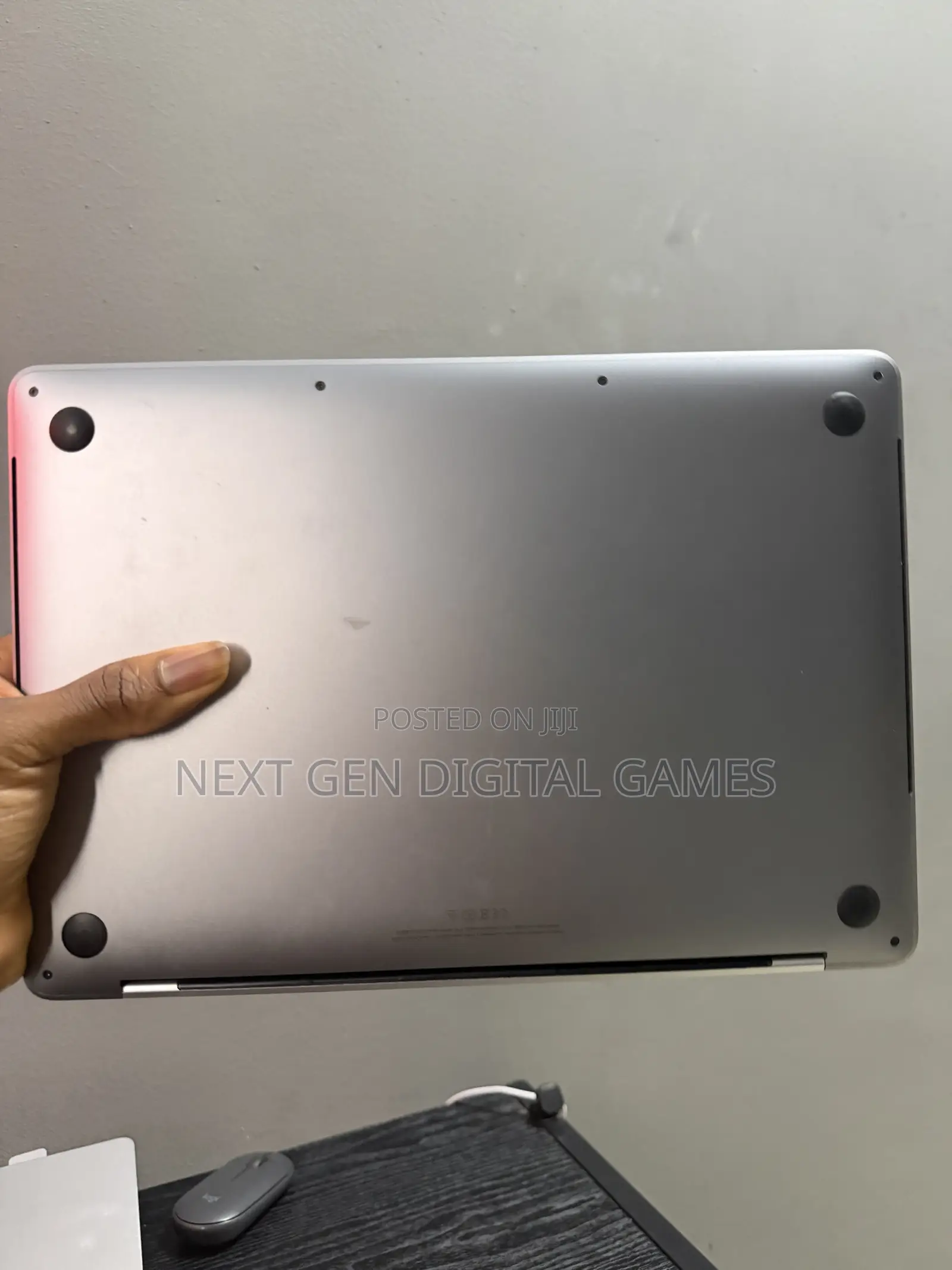 Laptop Apple MacBook Pro 16GB Intel Core i7 SSD 512GB