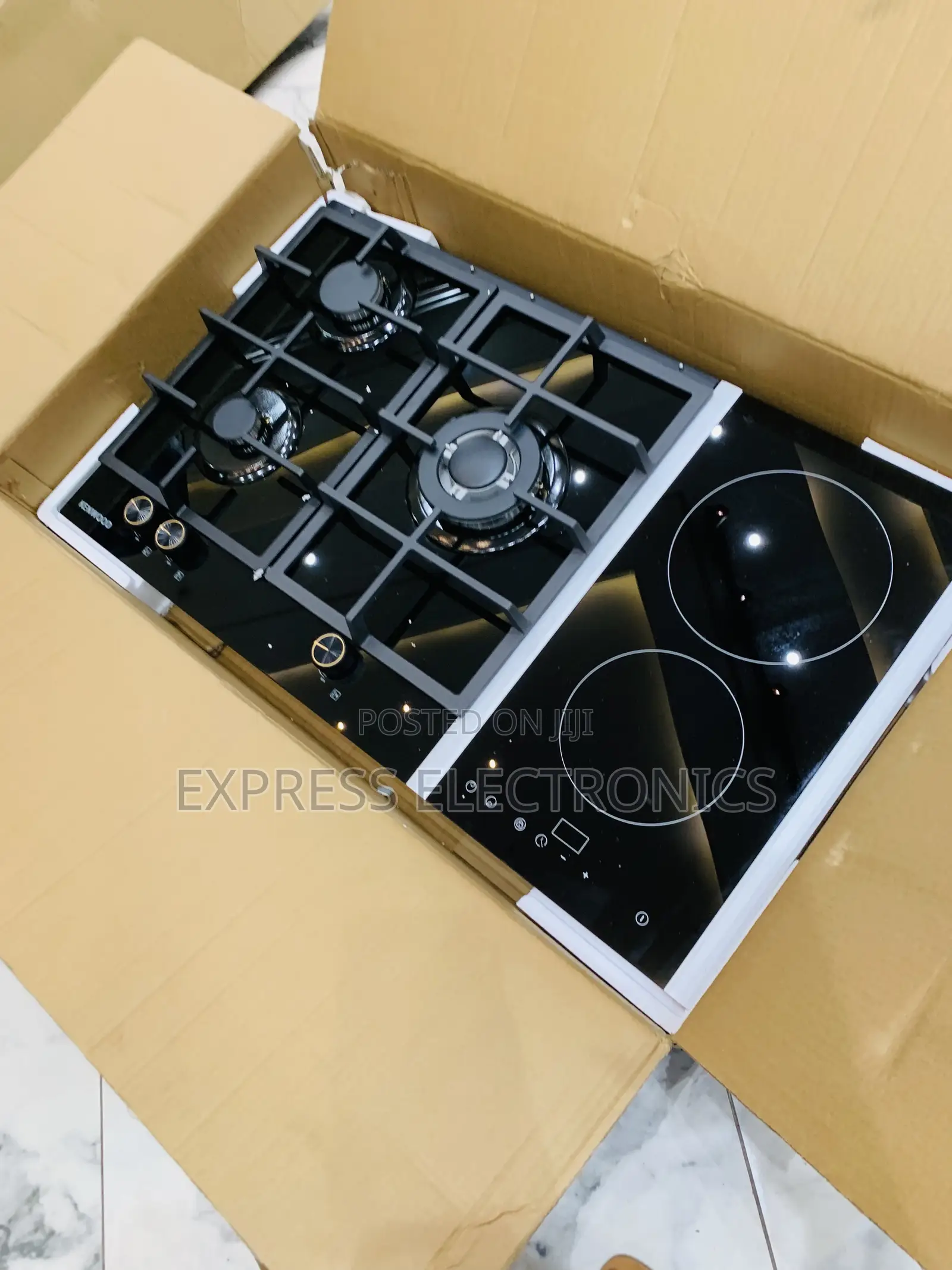 Ultra Modern Sleek Built in Kenwood 3-2 Gas Electric Built In