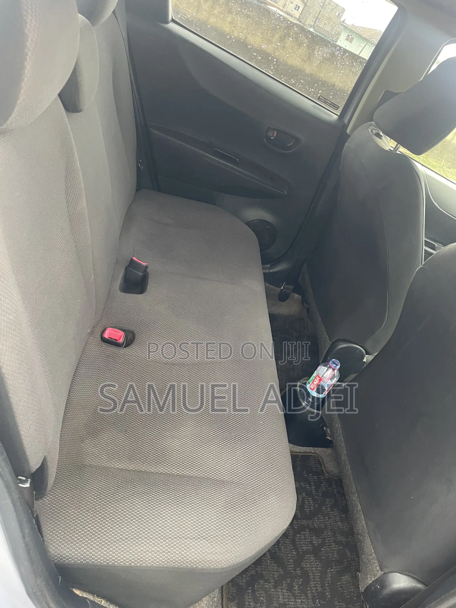 Toyota Vitz 2012 Silver
