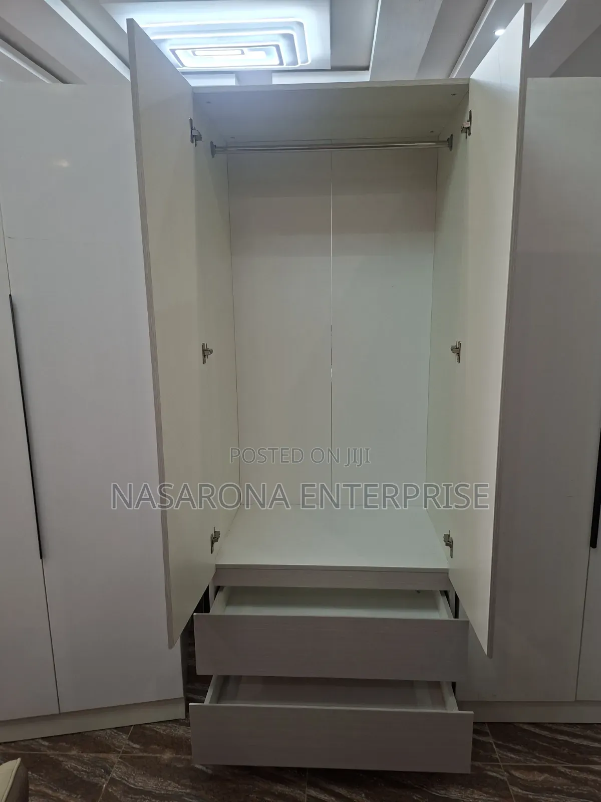 Single Wardrobe 80x55x200cm