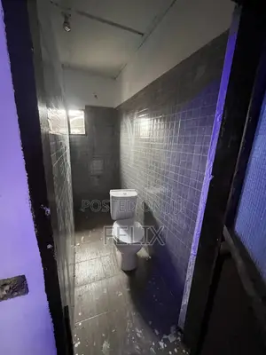 1bdrm Room & Parlour in Boi for rent