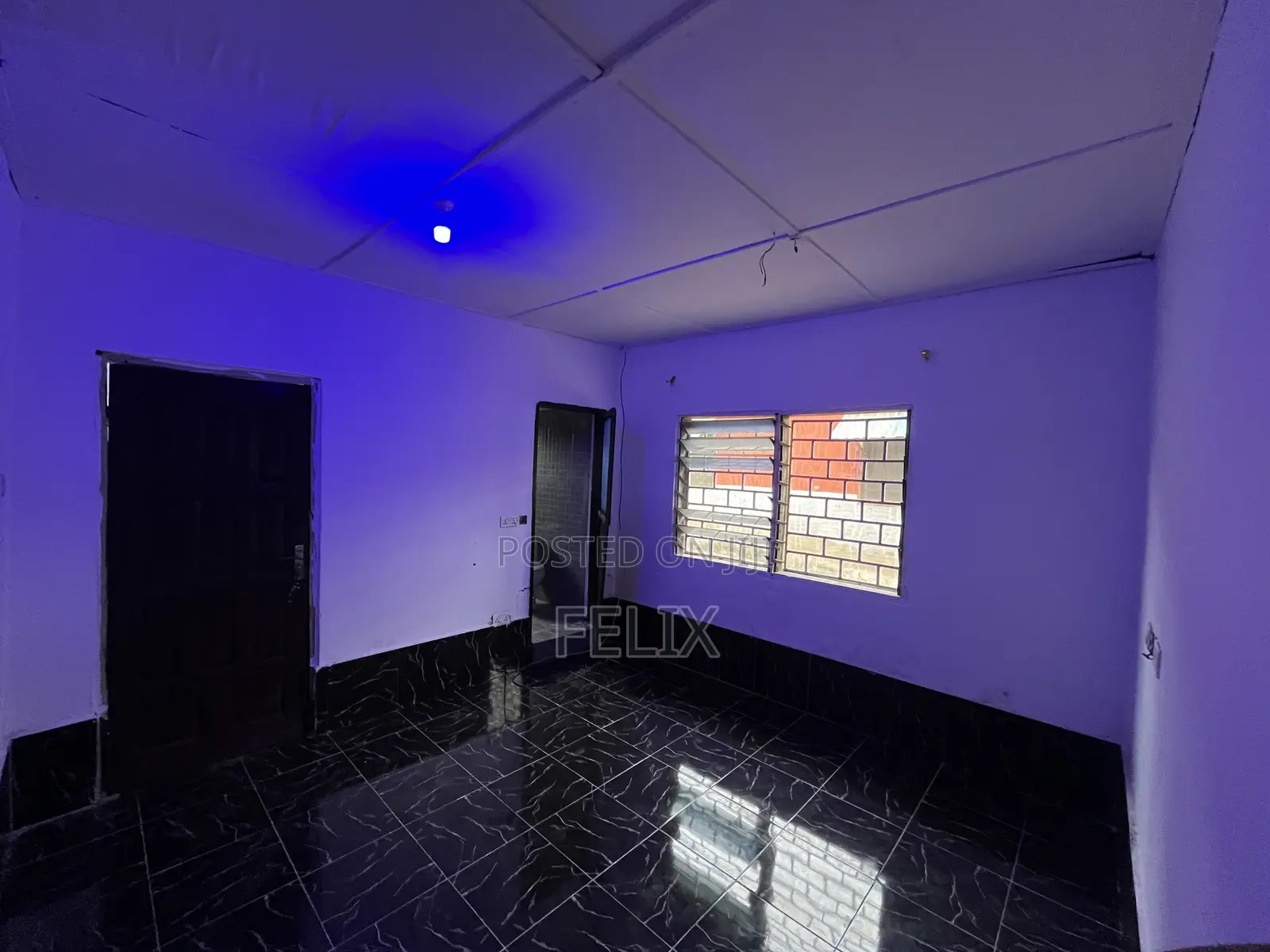 1bdrm Room & Parlour in Boi for rent
