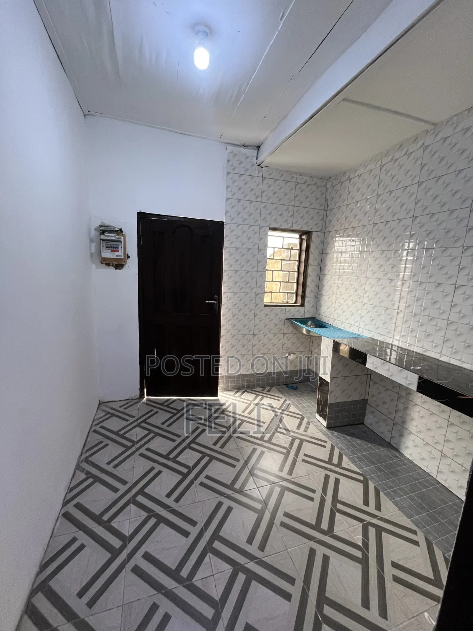 1bdrm Room & Parlour in Boi for rent