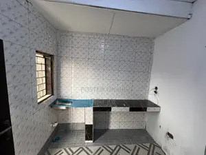 1bdrm Room & Parlour in Boi for rent
