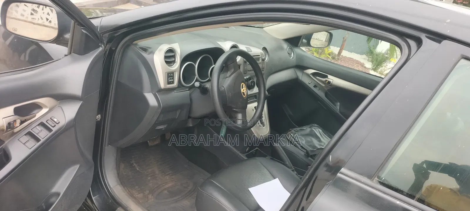 Toyota Matrix Hatchback FWD (1.8L 4cyl 5M) 2008 Black