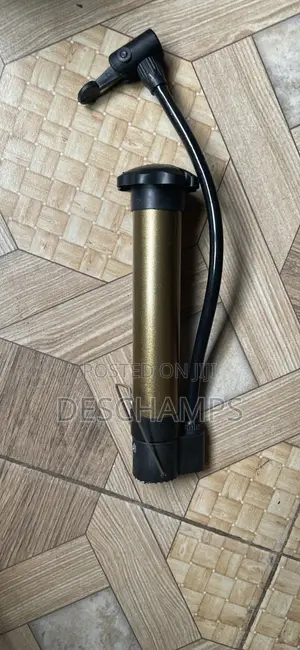 Ball/Bicycle Pump