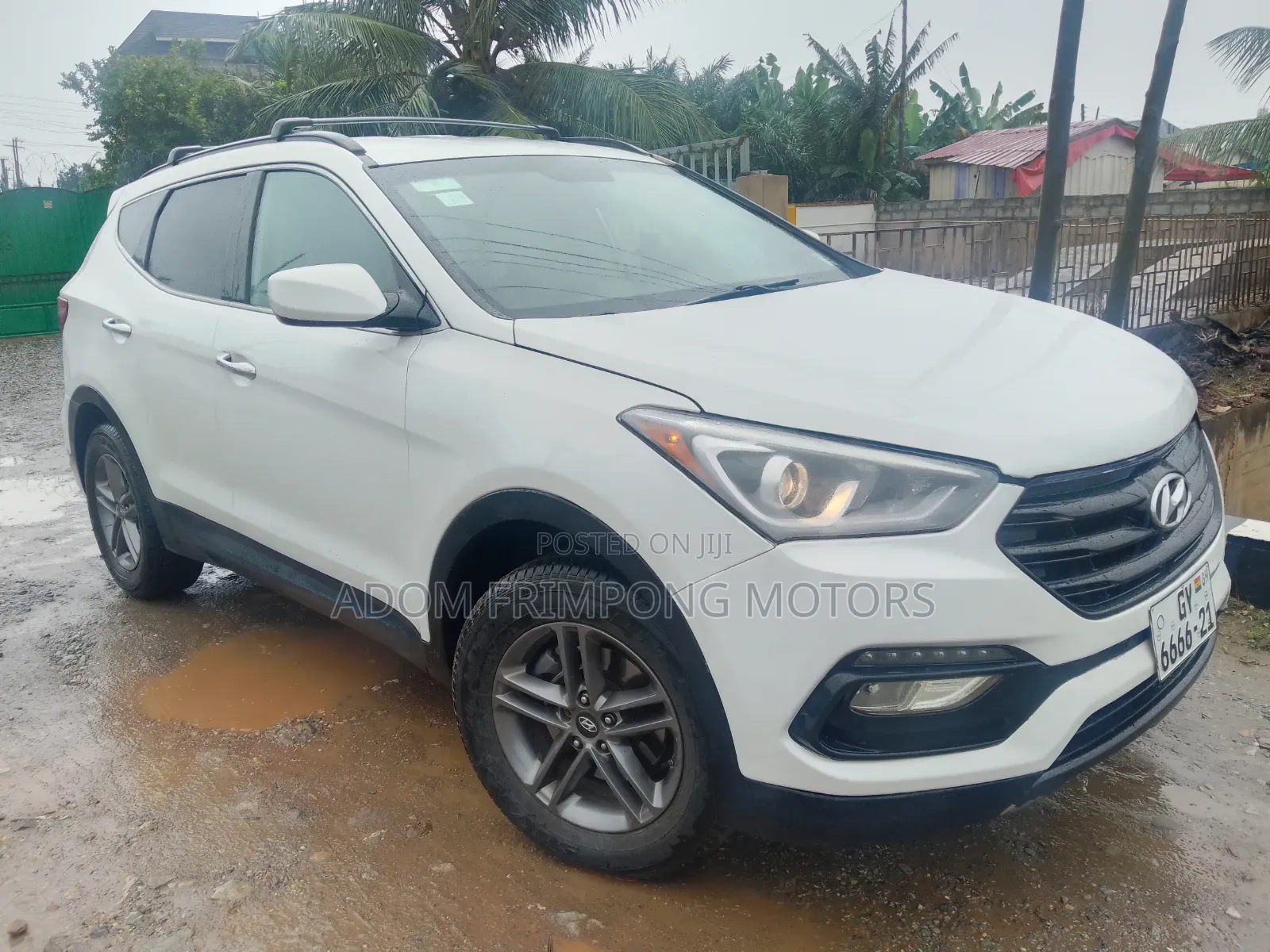 Hyundai Santa Fe 2016 White