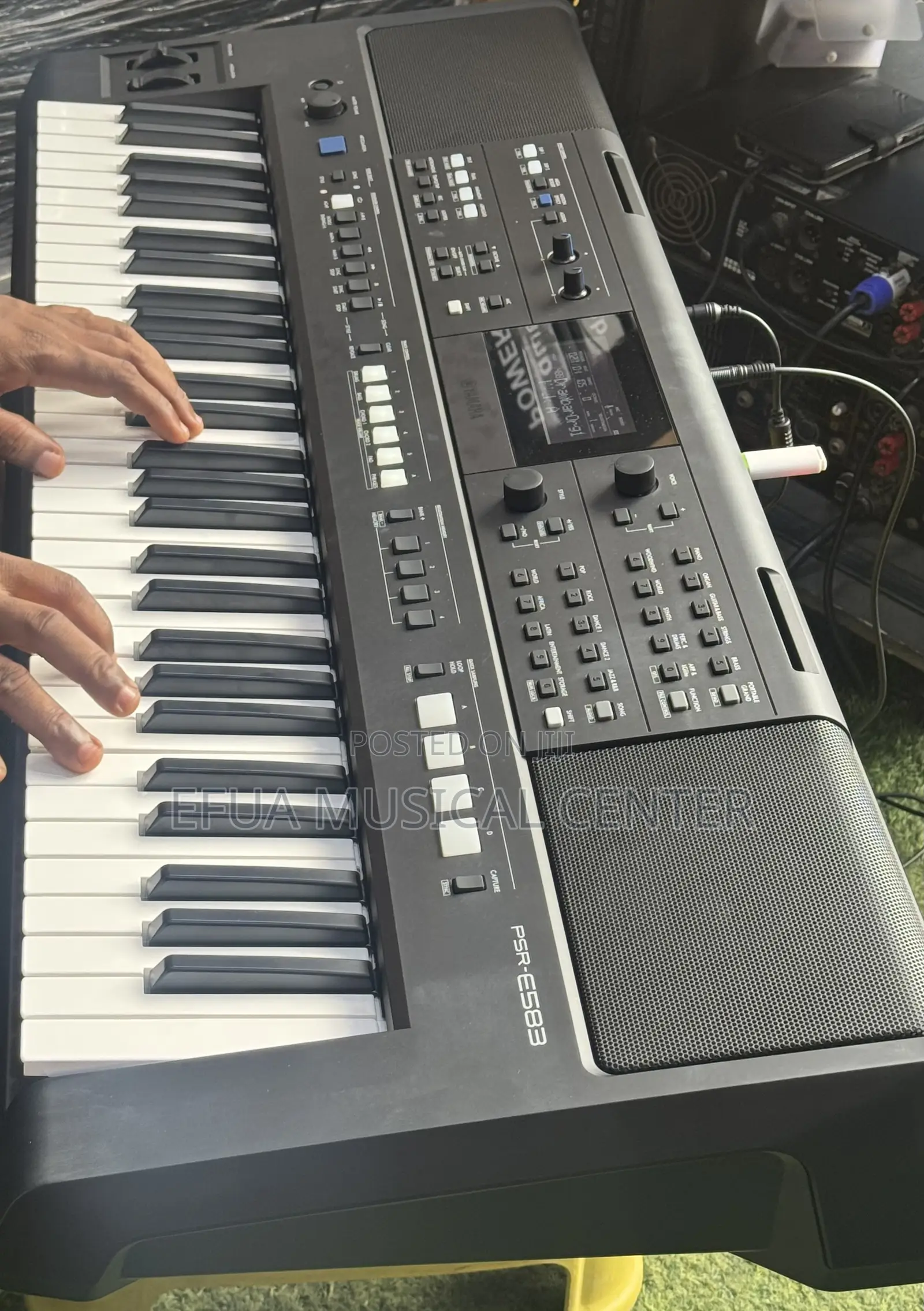 Yamaha PSR E583 Keyboard New Edition
