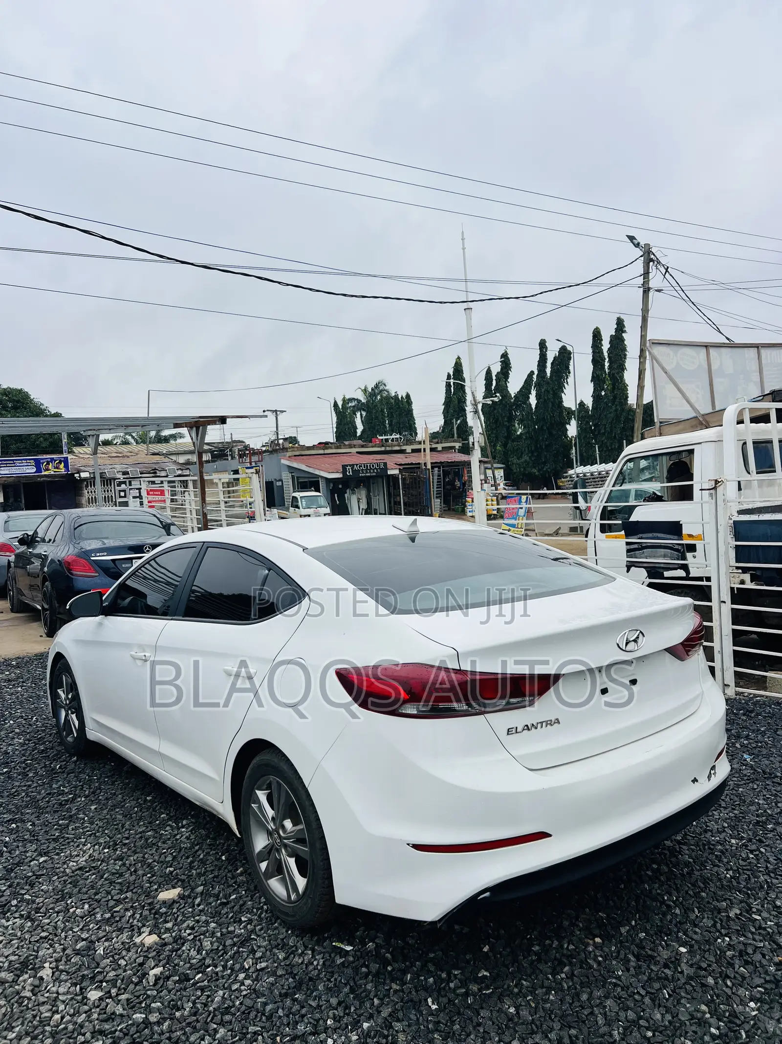 Hyundai Elantra 2017 White