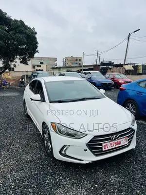 Hyundai Elantra 2017 White