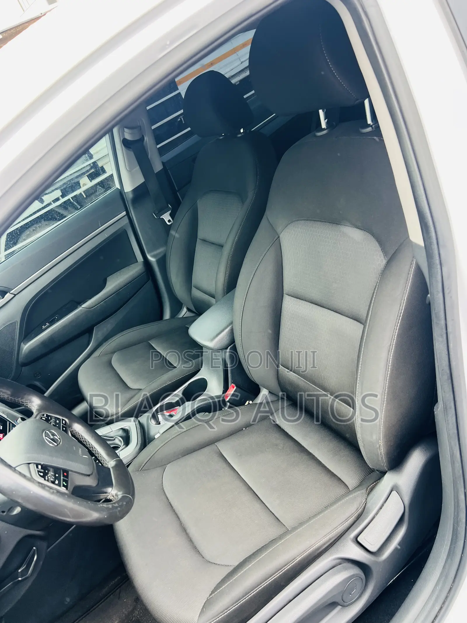 Hyundai Elantra 2017 White