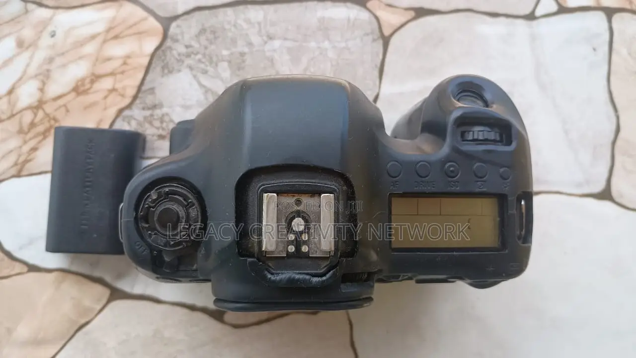 6D Camera Body