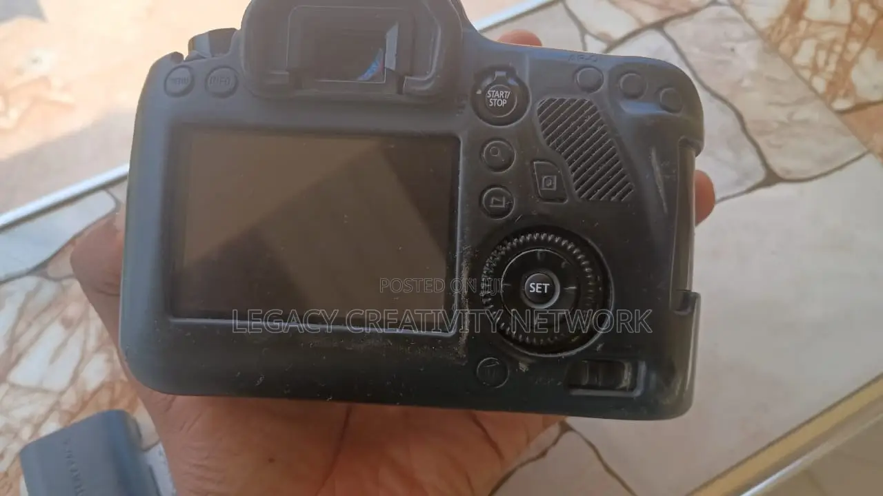 6D Camera Body