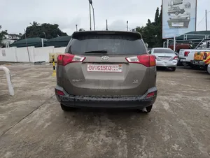 Toyota RAV4 LE 4dr SUV AWD (2.5L 4cyl 6A) 2015 Brown