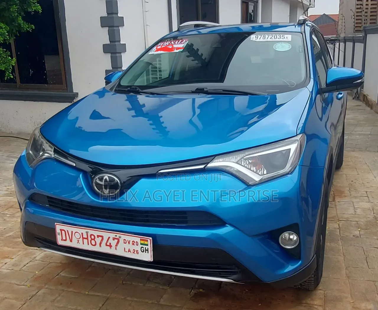 Toyota RAV4 2018 Blue