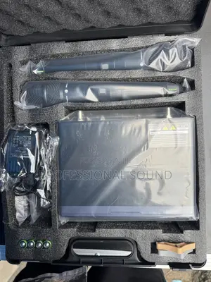 Shure GLXD100X Professional Wireless Microphone System