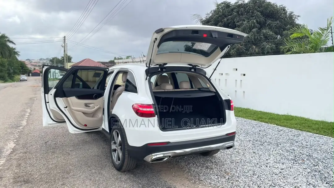 Mercedes-Benz GLC-Class 2019 White