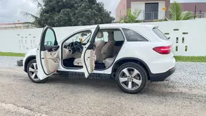 Mercedes-Benz GLC-Class 2019 White