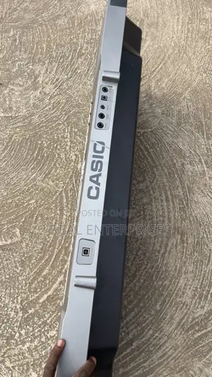 Casio LK-230 Electronic Keyboard With MIDI