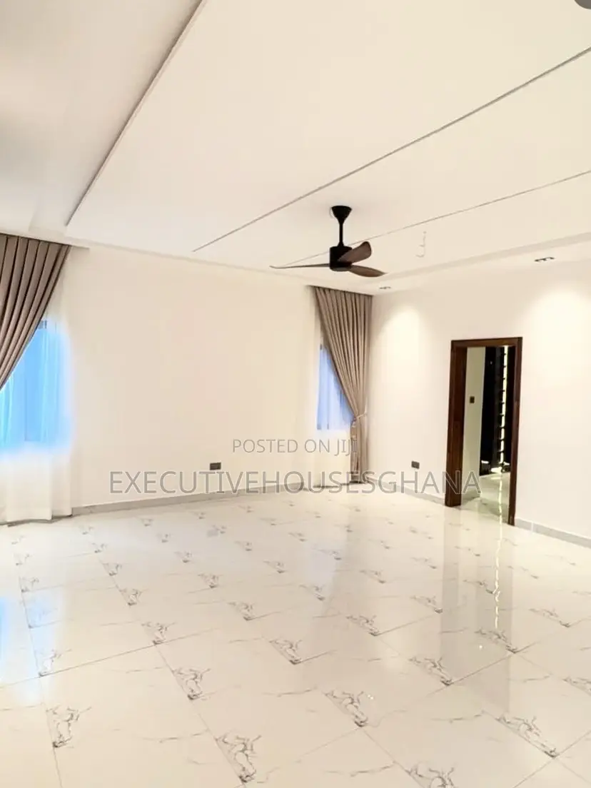 4bdrm House in East Legon for sale
