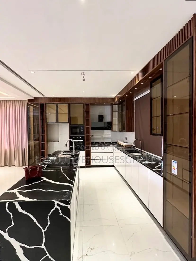 4bdrm House in East Legon for sale