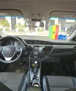 Toyota Corolla 2017 Blue