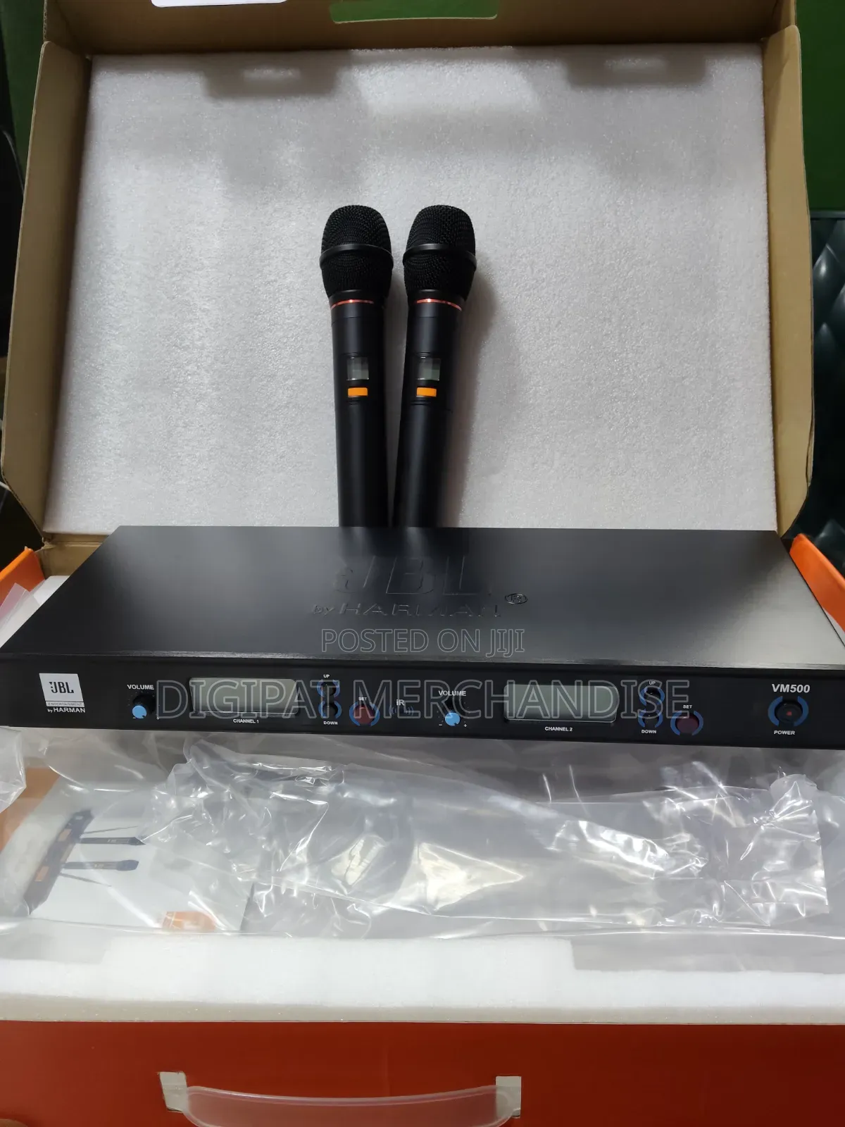 JBL(VM500) Wireless Microphone