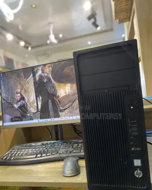 Desktop Computer HP Z240 16GB Intel Core i7 HDD 750GB