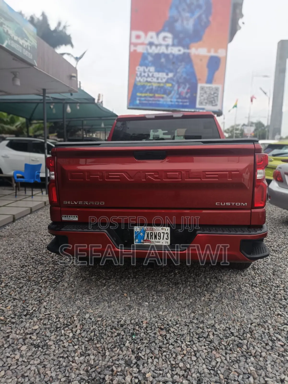 Chevrolet Silverado 2022 Red